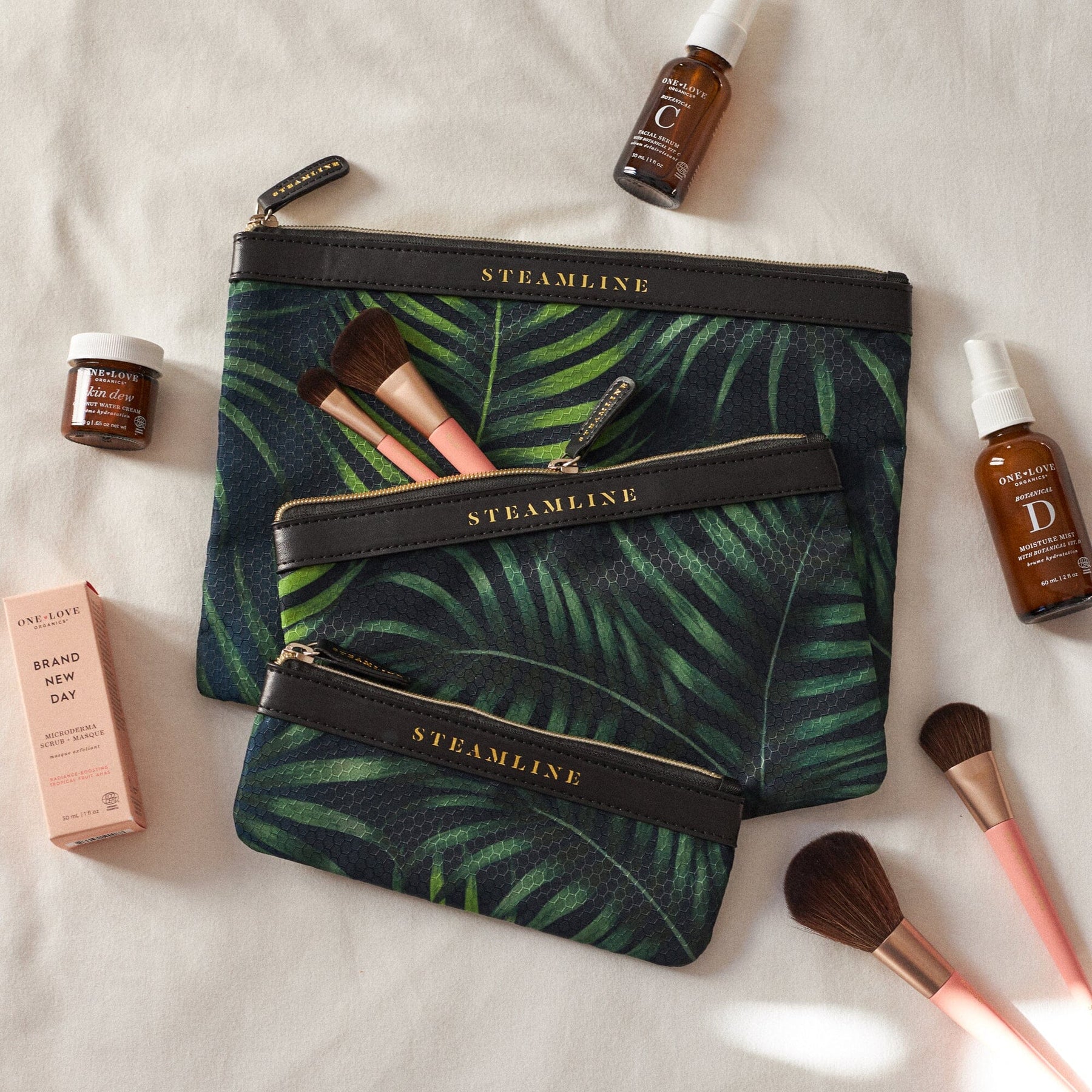 The Palm - Cosmetic Case Set