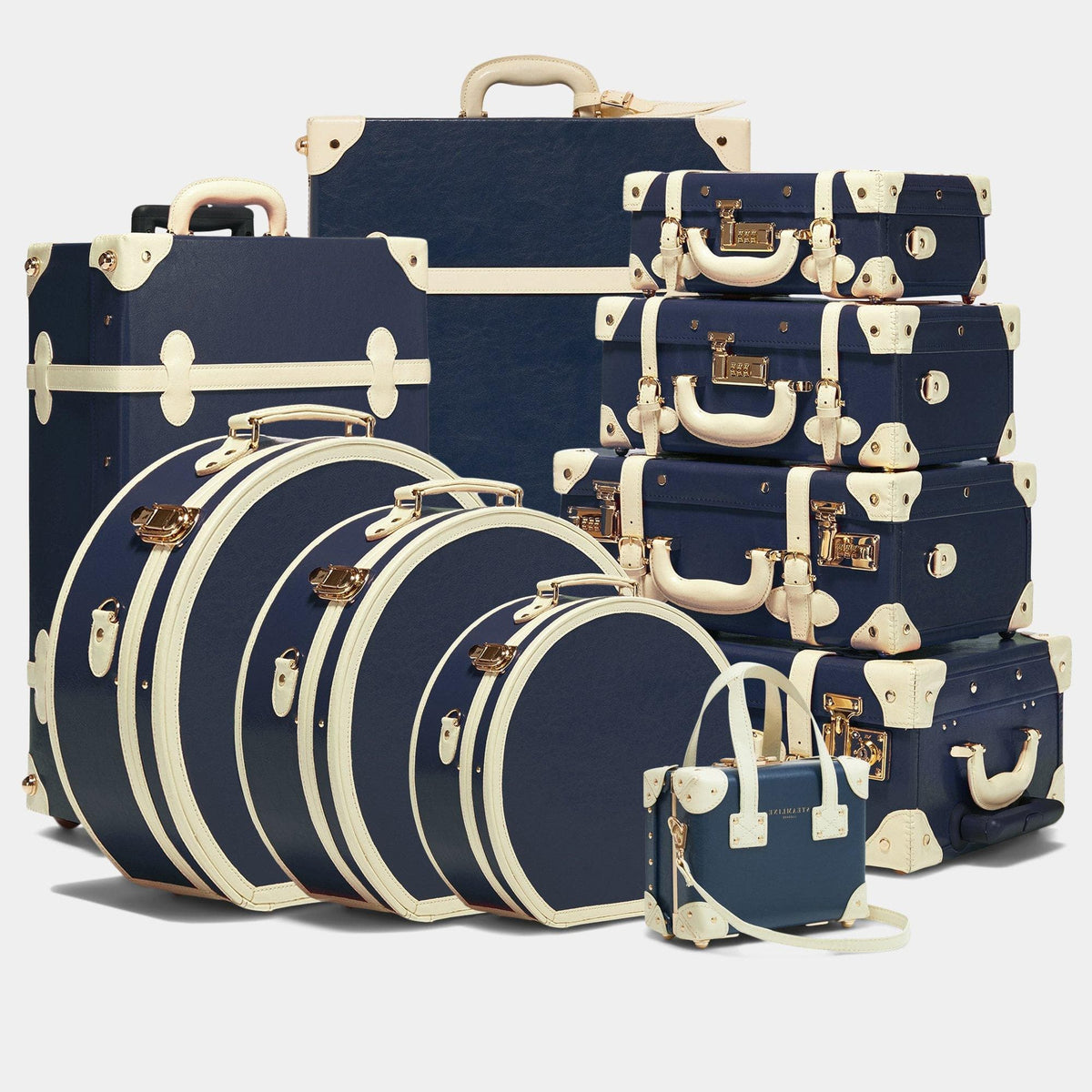 The Entrepreneur - Navy Check In Spinner Spinner Steamline Luggage 
