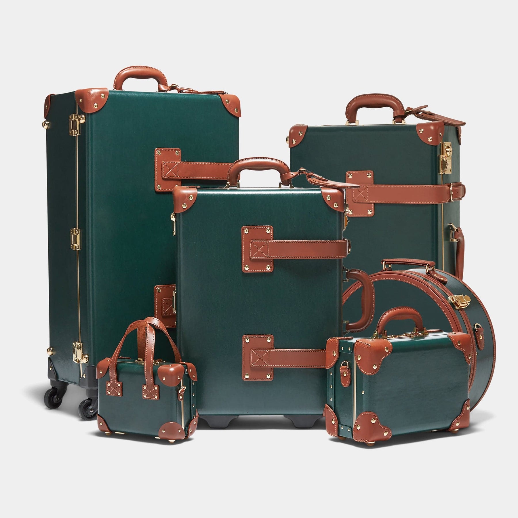 Steamline classic luggage set of The Diplomat leather suitcase in hunter green